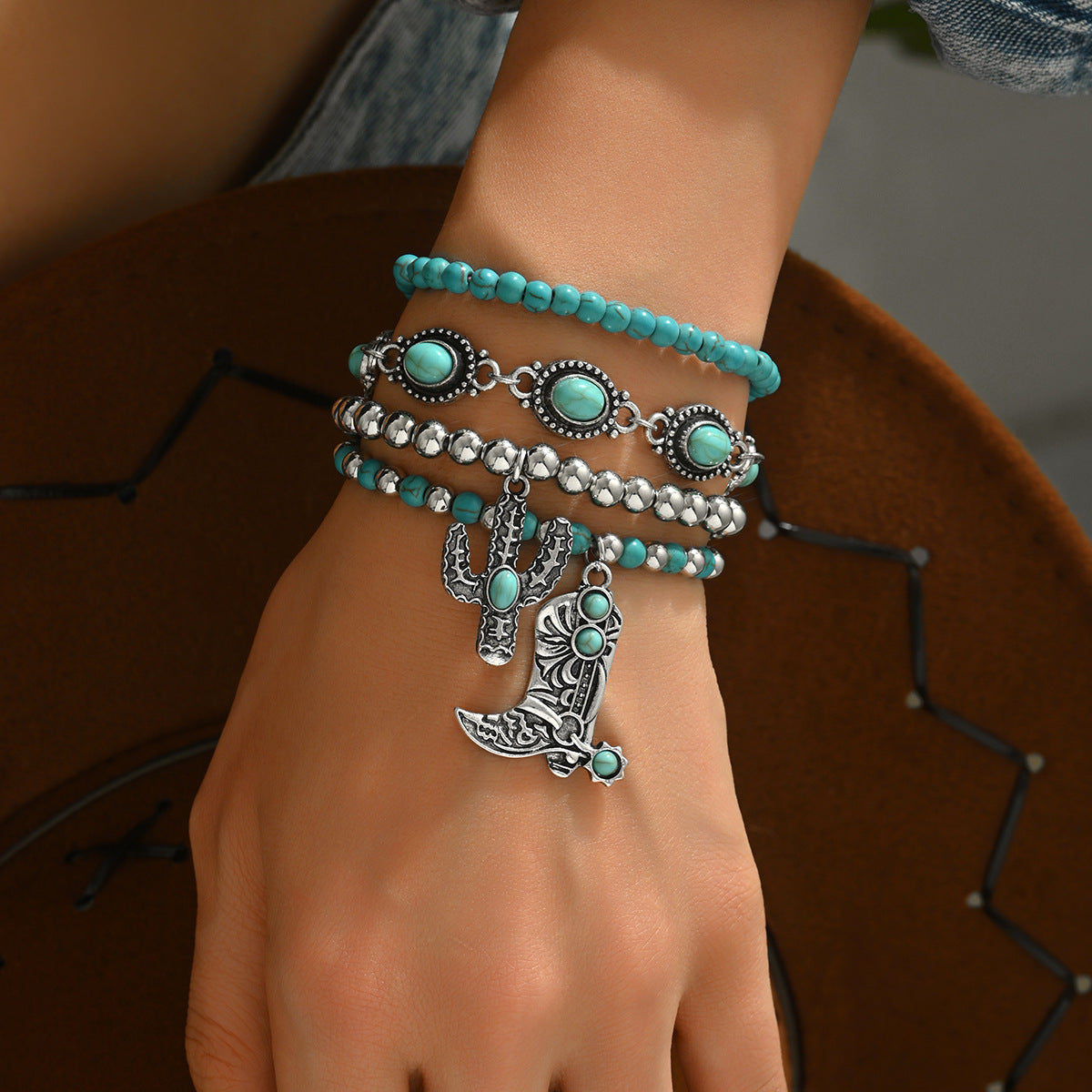 Western Cowboy Style Carved Vintage Turquoise Inlaid Bracelet - Image 8