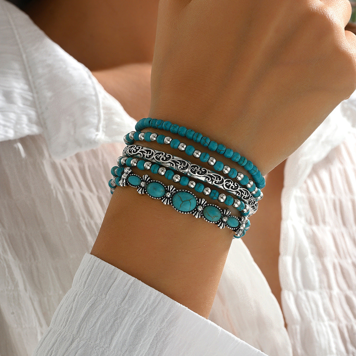 Western Cowboy Style Carved Vintage Turquoise Inlaid Bracelet - Image 3