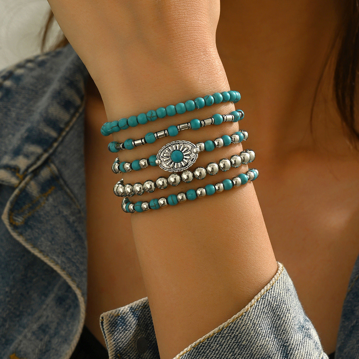 Western Cowboy Style Carved Vintage Turquoise Inlaid Bracelet - Image 4